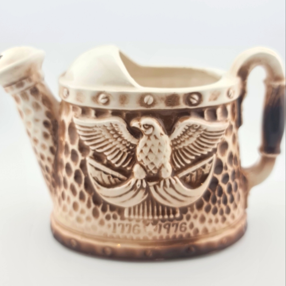 Vintage Bicentennial 1776-1976 Eagle Ceramic Planter